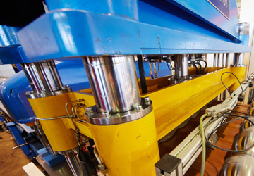 Hydraulic presses